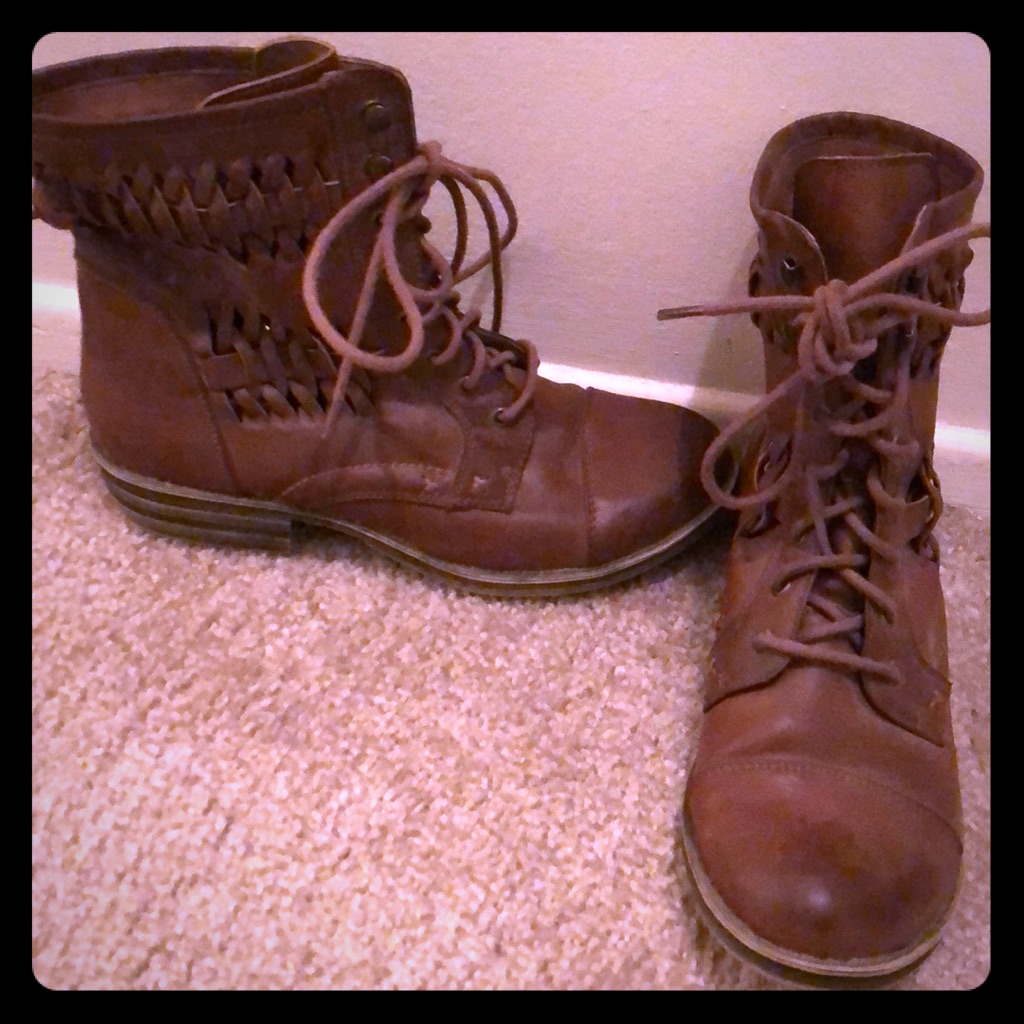 Womans Boots Brand InKnown Womans Boots Brand InKnown
